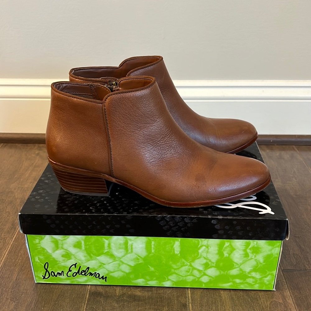 Gently worn Sam Edelman Petty Boot!
